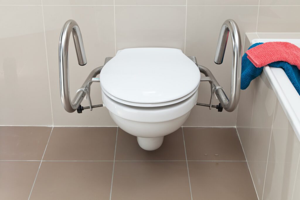 Throne Rail Stainless Steel